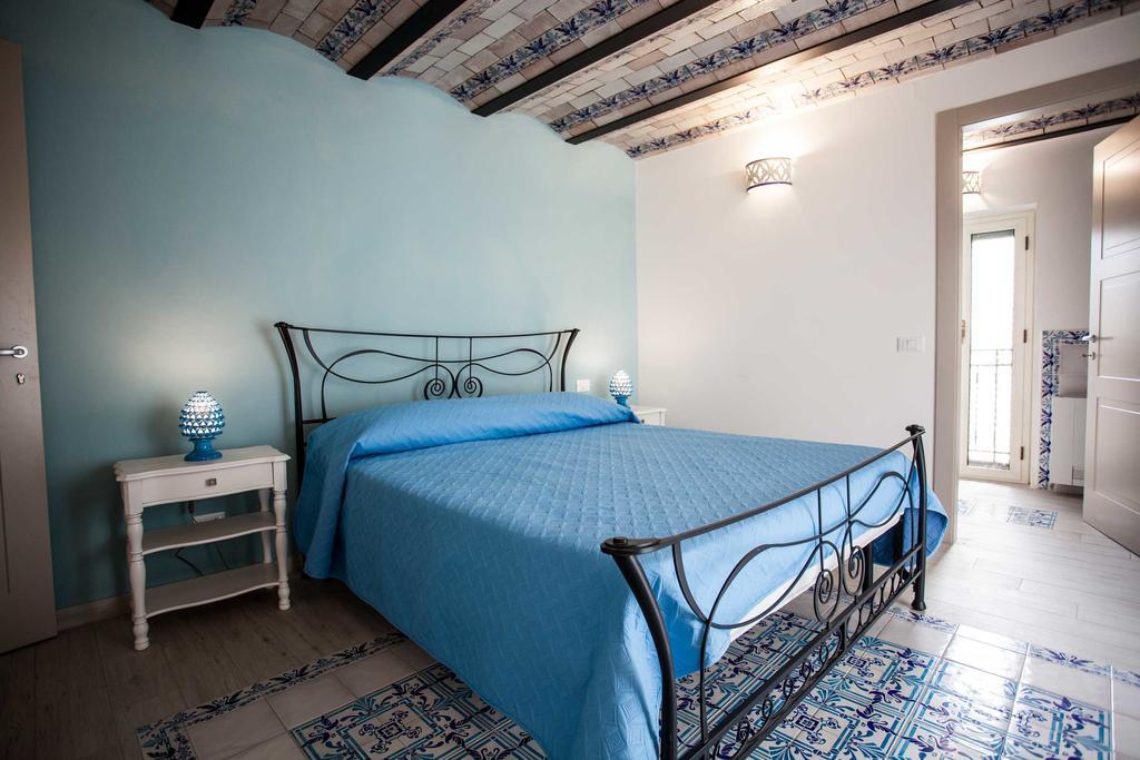 Hotel Palazzo Pagliaro Santo Stefano di Camastra Exterior foto